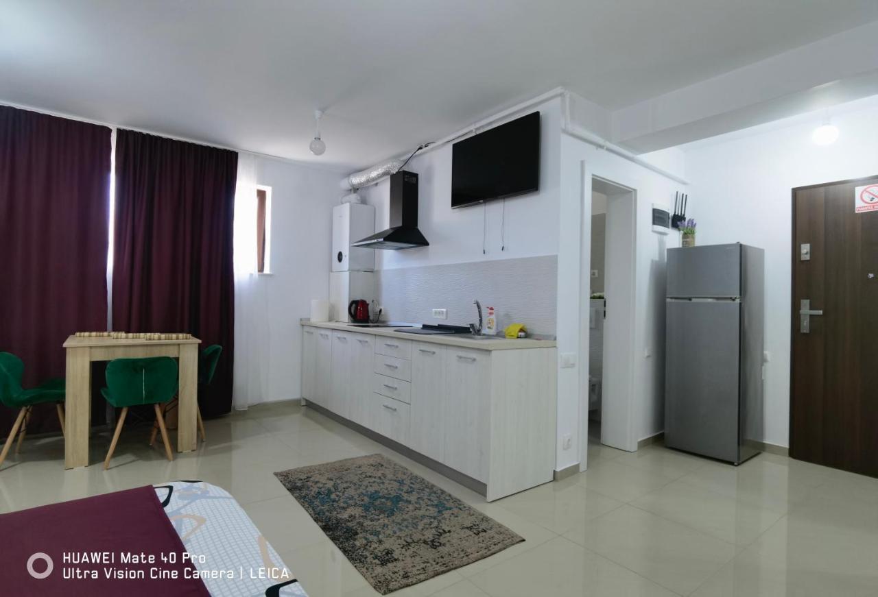 Ferienwohnung Garsoniera De La Mare Mangalia Exterior foto