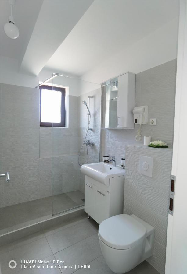 Ferienwohnung Garsoniera De La Mare Mangalia Exterior foto
